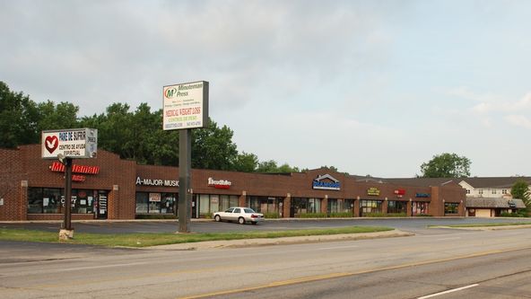3701 Grand Ave, Gurnee, IL 60031